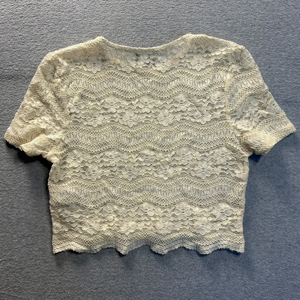 Topshop Lace Short Sleeve Crop Top Womens US 6 Cream Ivory Floral Scalloped Hem